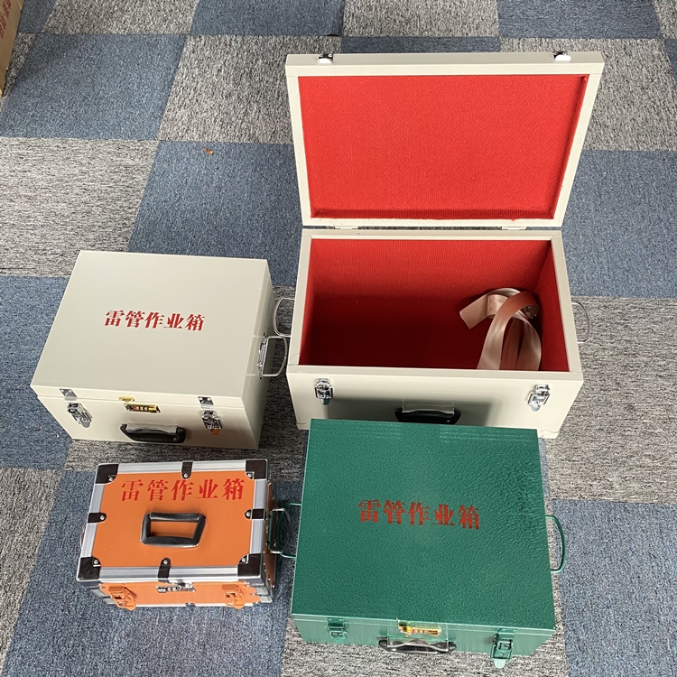 遂宁爆破工程作业箱如何选择？玻璃钢与传统材质的全面对比